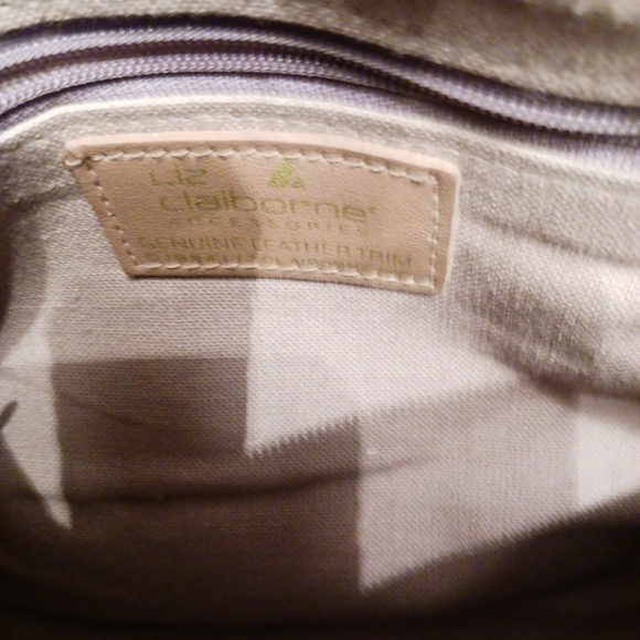 Purse - Picture 2 of 3